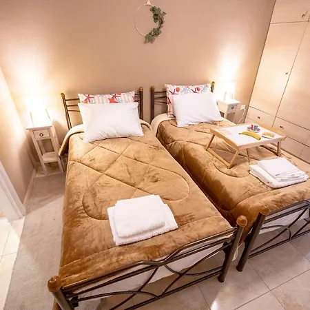 Anthia Seaview Апартаменты *