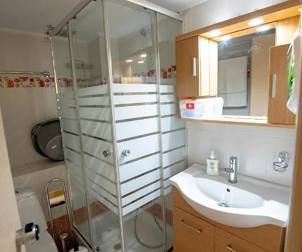 Anthia Seaview 칼라마타